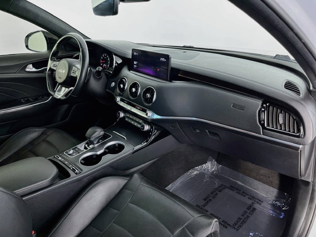 Used 2022 Kia Stinger GT2 RWD image 35