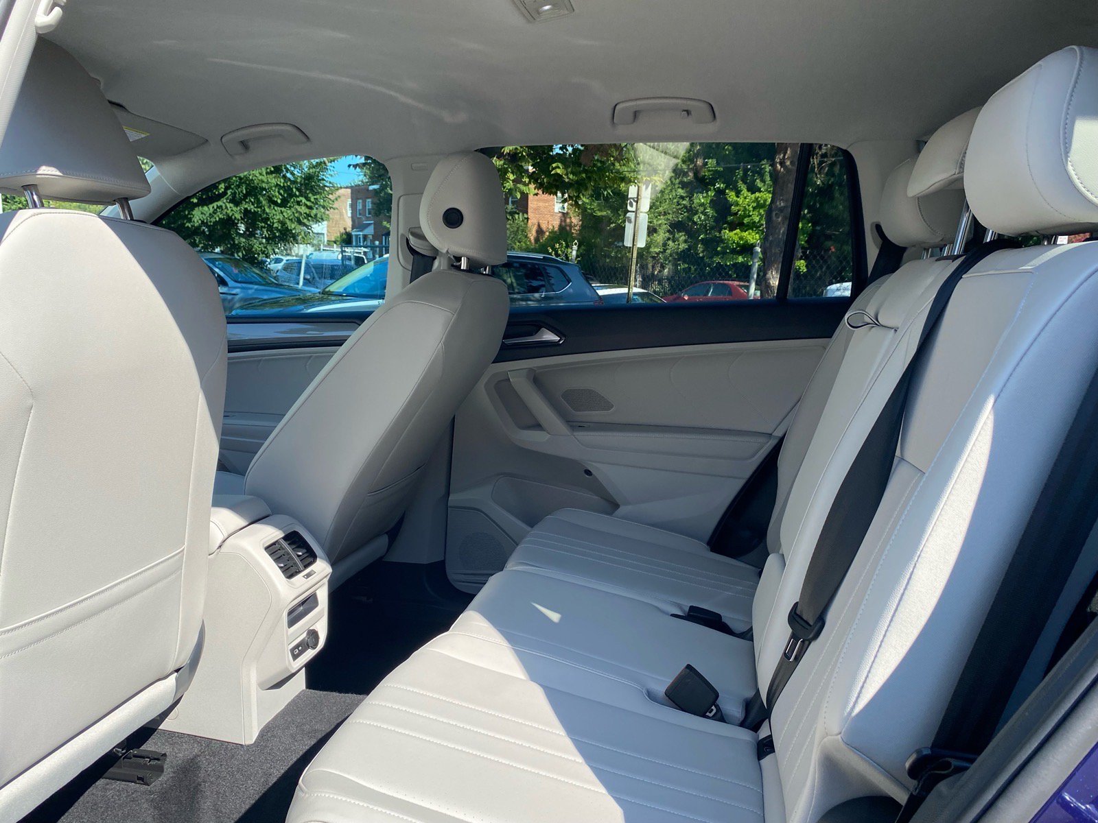 Certified 2023 Volkswagen Tiguan SE AWD/4WD image 19