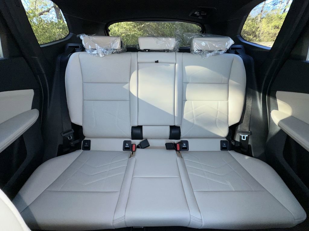 Used 2025 BMW X1 xDrive28i w/ Convenience Package image 29