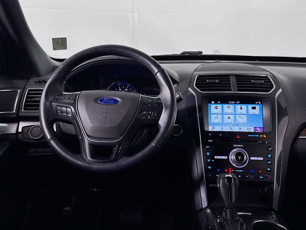 Used 2018 Ford Explorer Limited FWD image 11