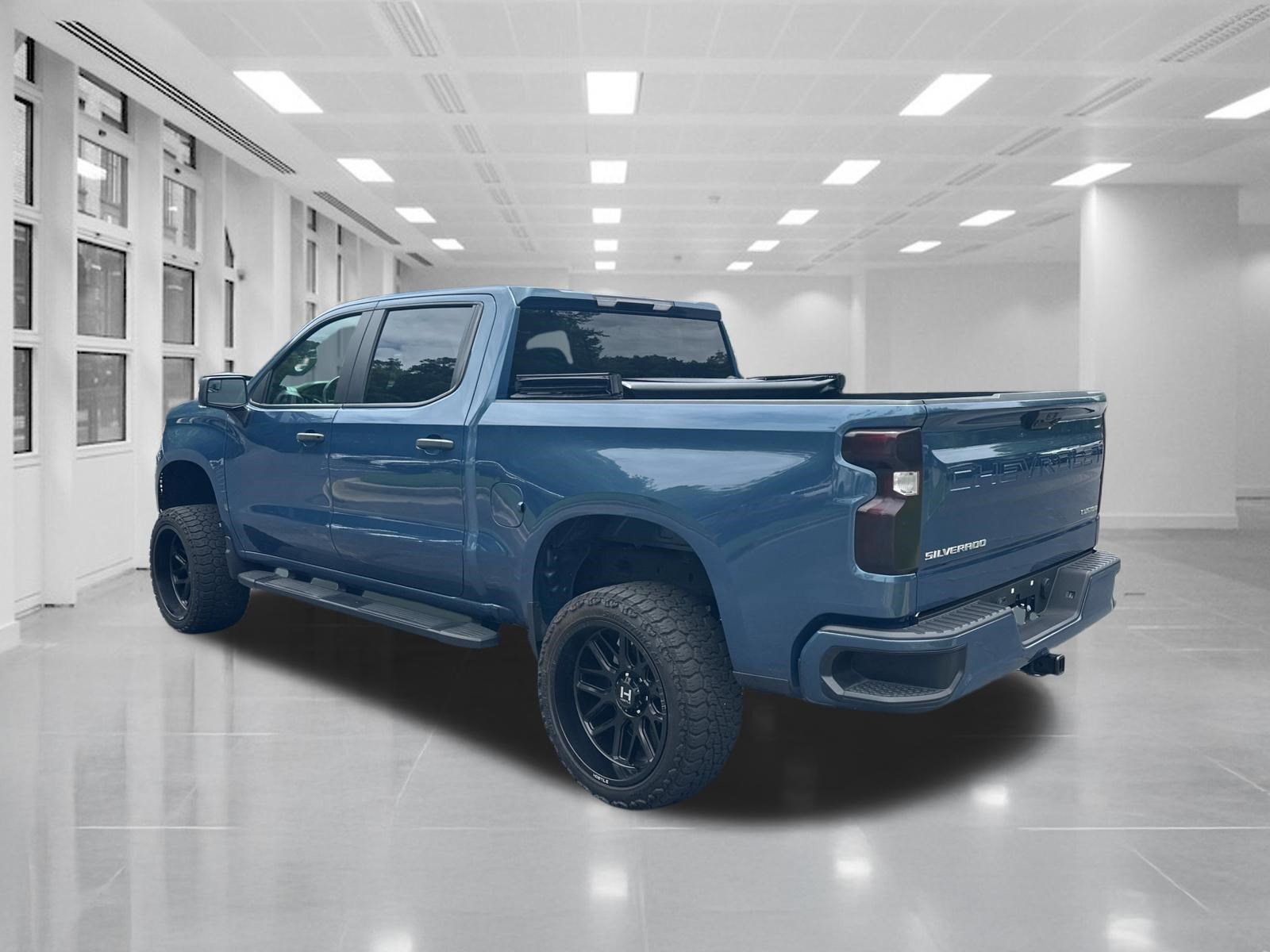 Used 2024 Chevrolet Silverado 1500 Custom RWD image 7
