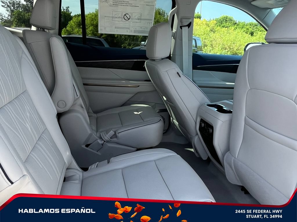 New 2026 Buick Enclave Avenir w/ Super Cruise Package AWD/4WD image 19