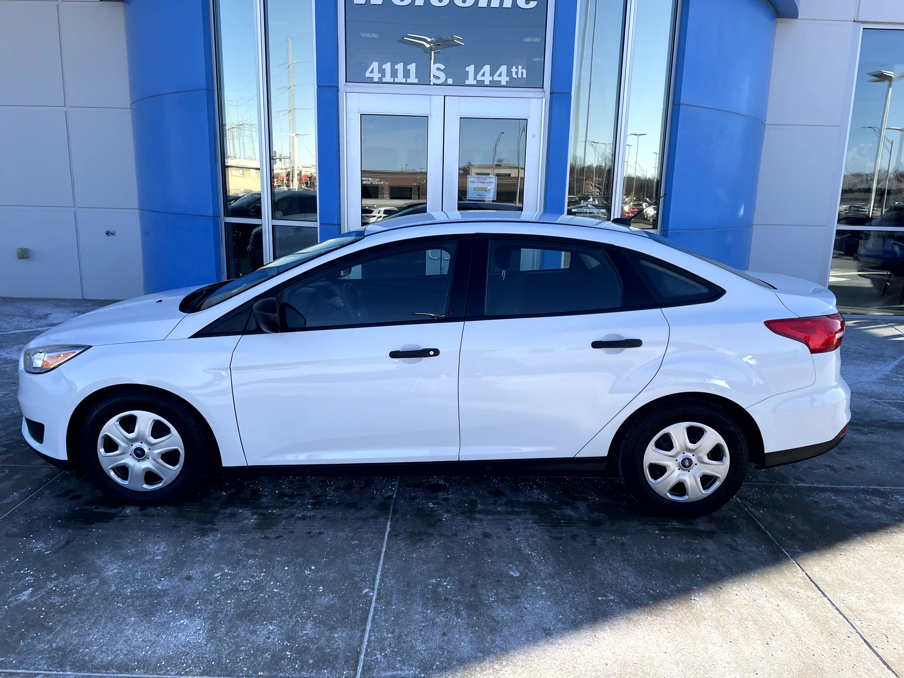 Used 2018 Ford Focus S image 1