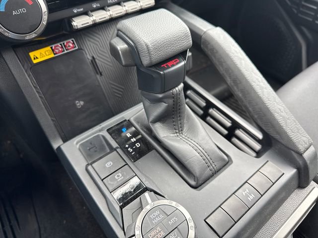 Certified 2025 Toyota Tacoma TRD Off-Road w/ TRD Off Road Upgrade Package AWD/4WD image 33
