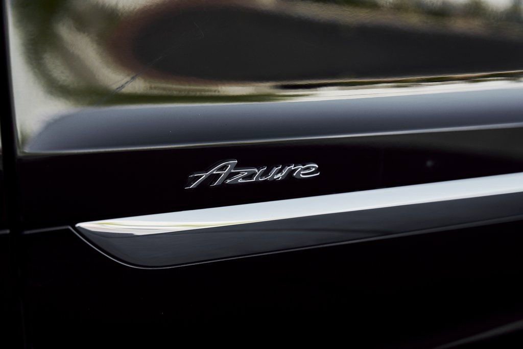 Used 2023 Bentley Bentayga Extended Wheelbase image 9