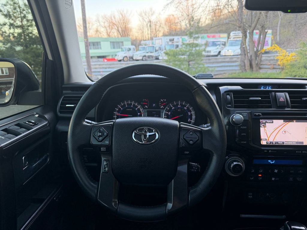 Used 2019 Toyota 4Runner Limited AWD/4WD image 28