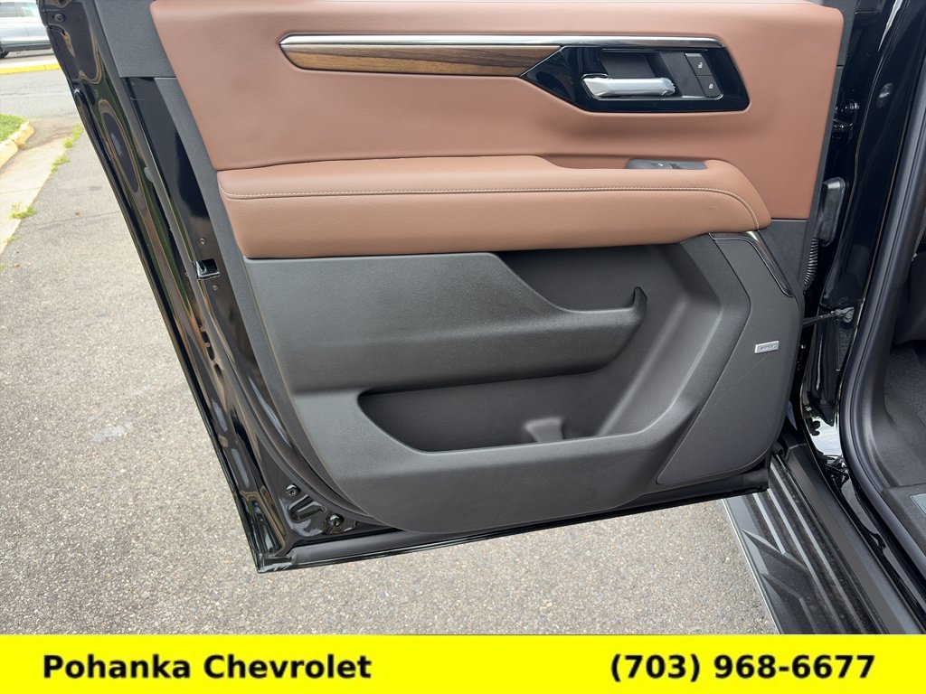 New 2026 Chevrolet Suburban High Country AWD/4WD image 24