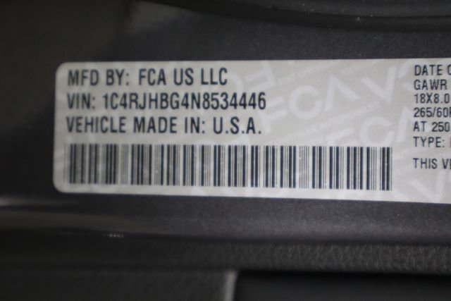 Used 2022 Jeep Grand Cherokee Limited AWD/4WD image 38