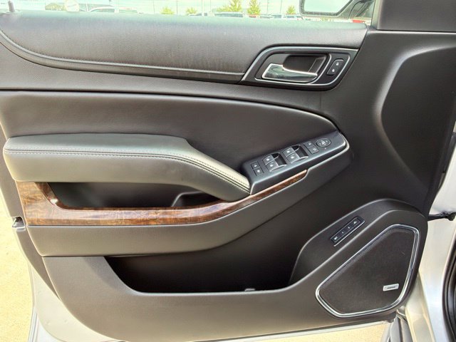 Used 2018 Chevrolet Suburban LT AWD/4WD image 14