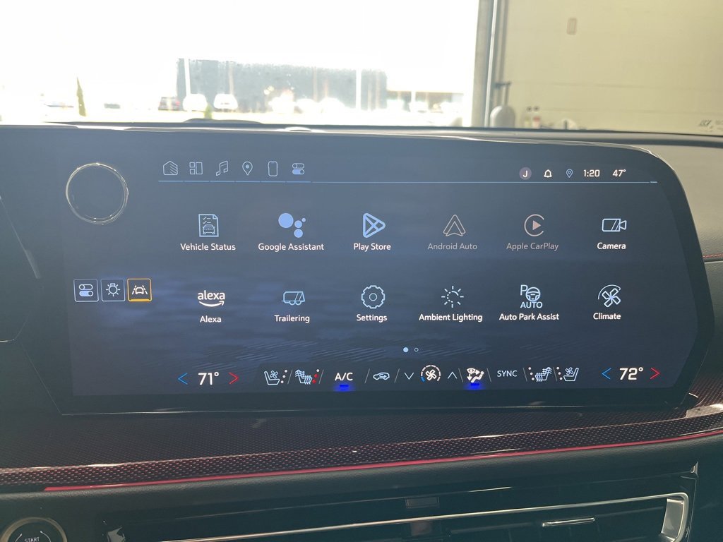 Used 2024 Chevrolet Traverse RS w/ LPO, Floor Liner Package image 22