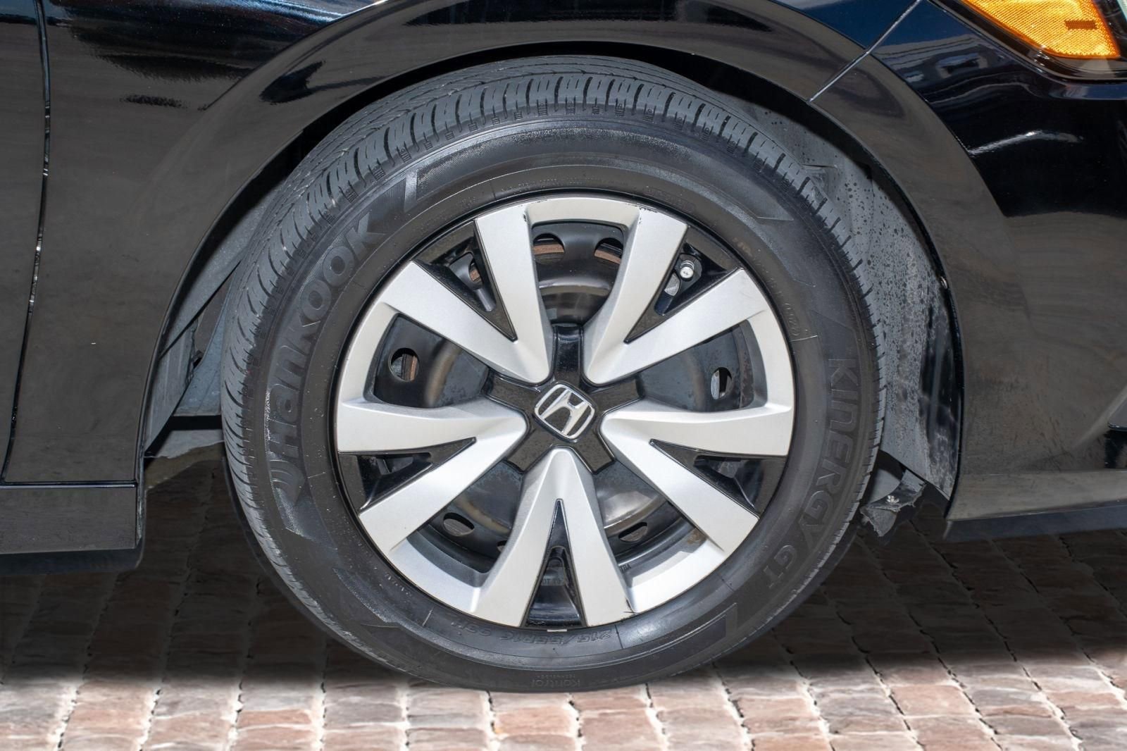 Used 2023 Honda Civic LX image 41
