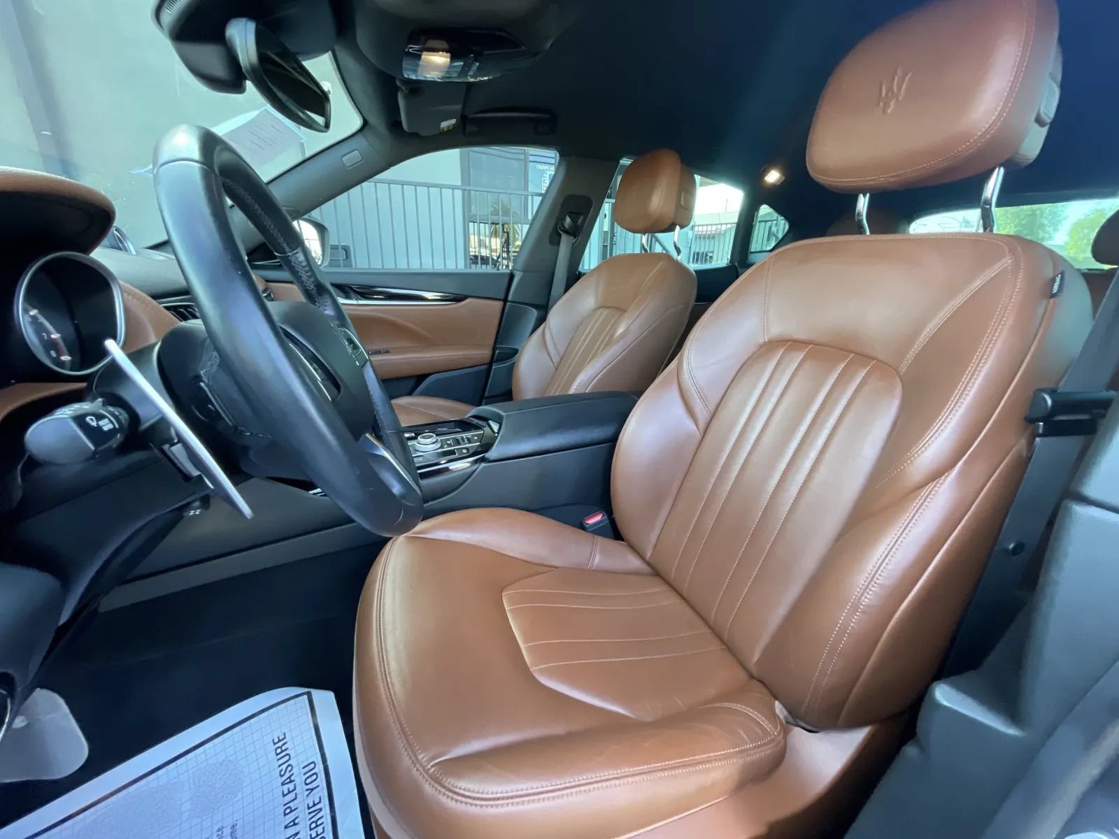 Used 2017 Maserati Levante AWD/4WD image 11