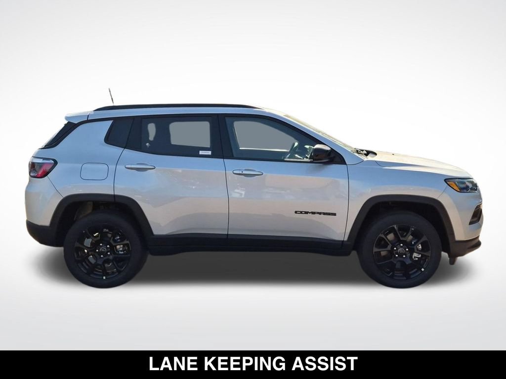 New 2026 Jeep Compass Latitude AWD/4WD image 6