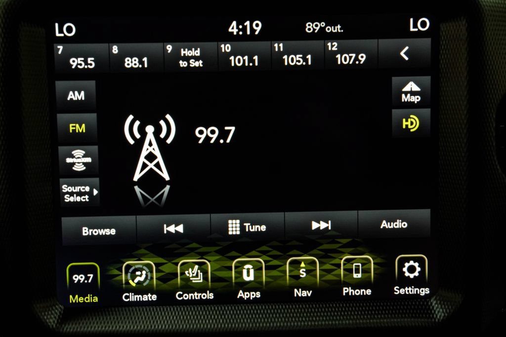 Used 2022 Jeep Wrangler Unlimited Sahara w/ Cold Weather Group AWD/4WD image 30