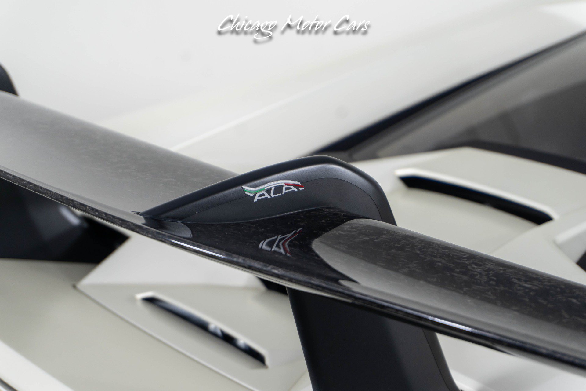 Used 2018 Lamborghini Huracan AWD/4WD image 15