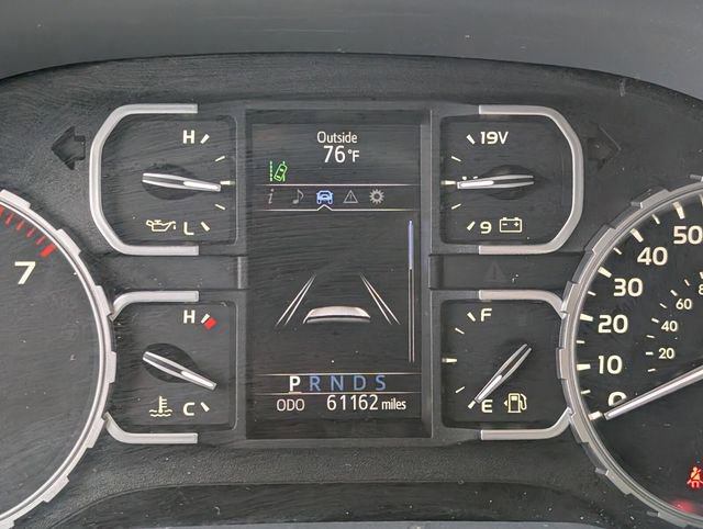 Used 2018 Toyota Tundra SR5 w/ SR5 Upgrade Package image 31