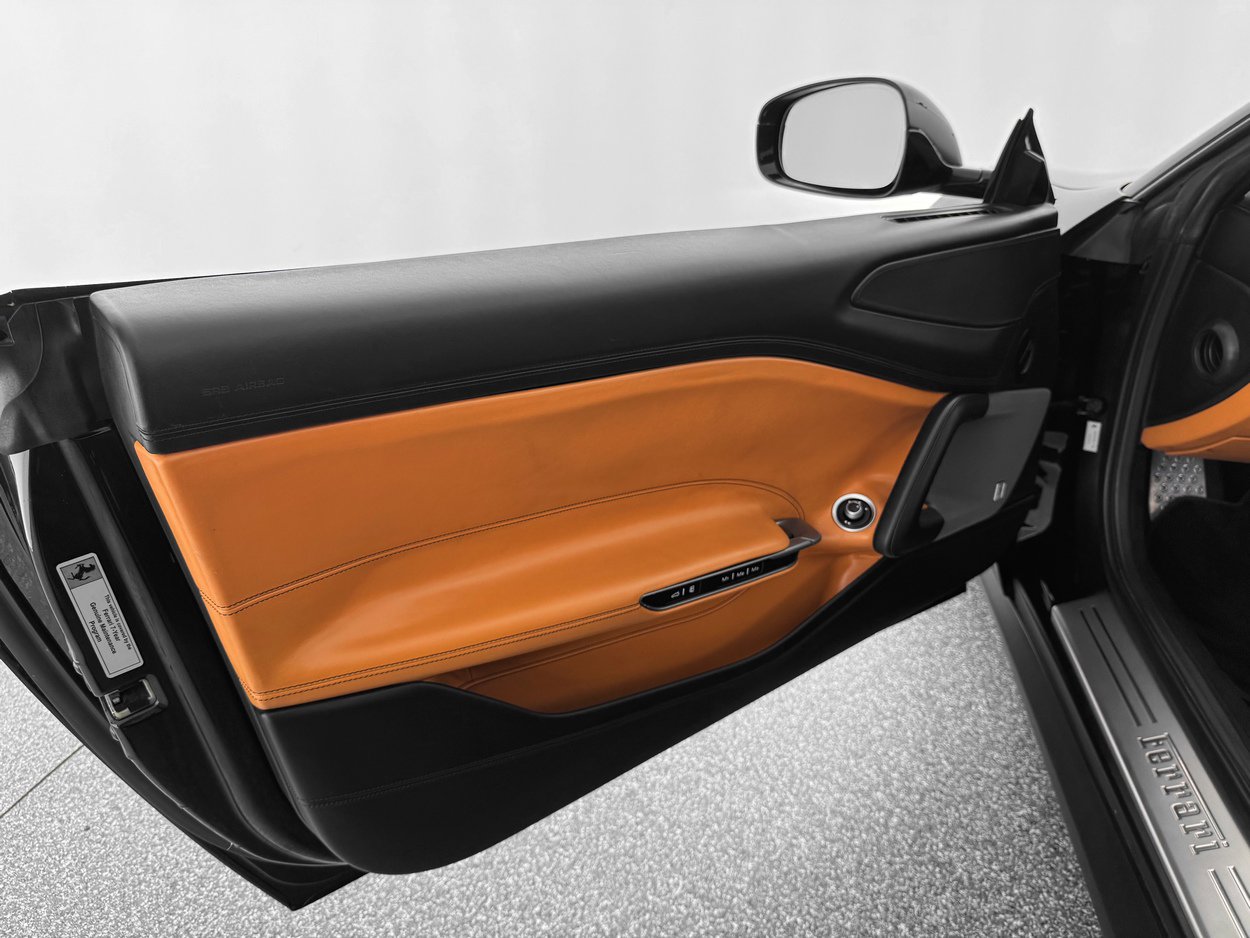 Used 2018 Ferrari GTC4Lusso T image 12