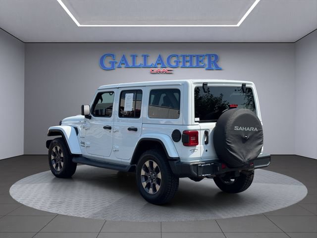 Used 2018 Jeep Wrangler Unlimited Sahara w/ Dual Top Group AWD/4WD image 7