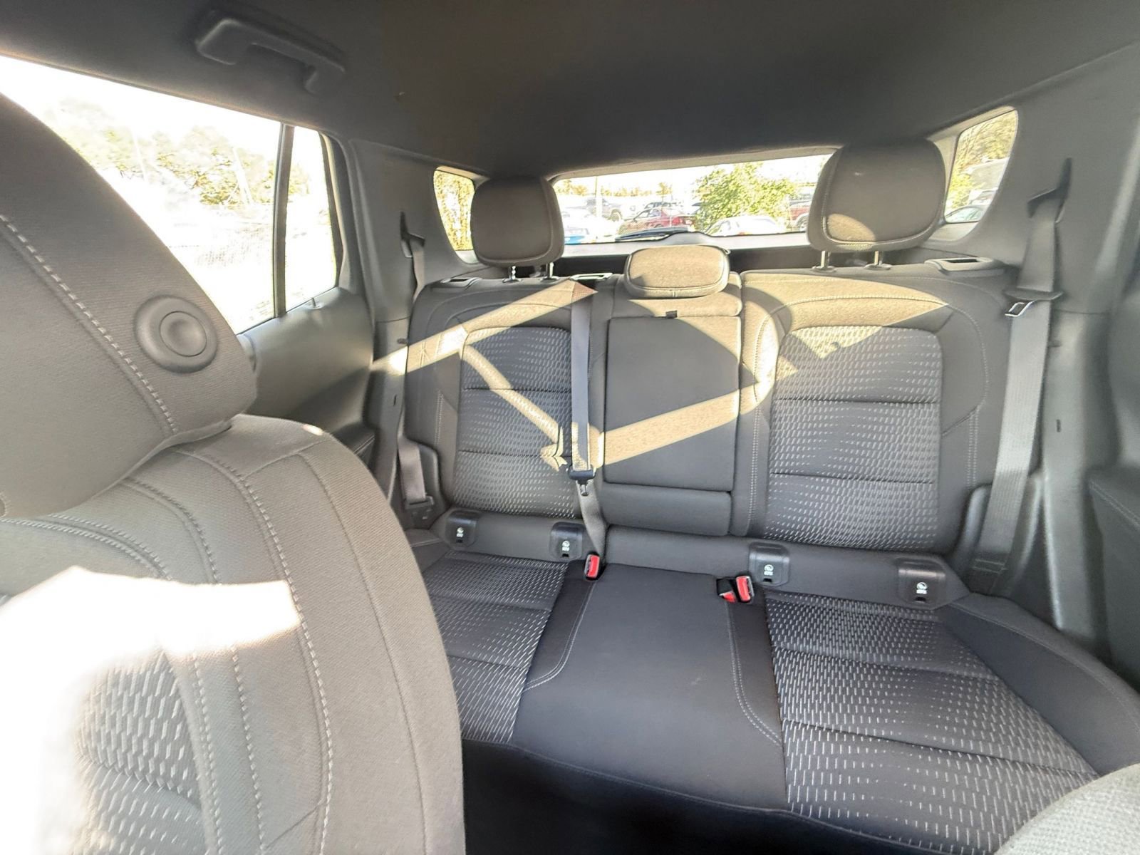 Used 2025 Chevrolet Equinox LT image 39