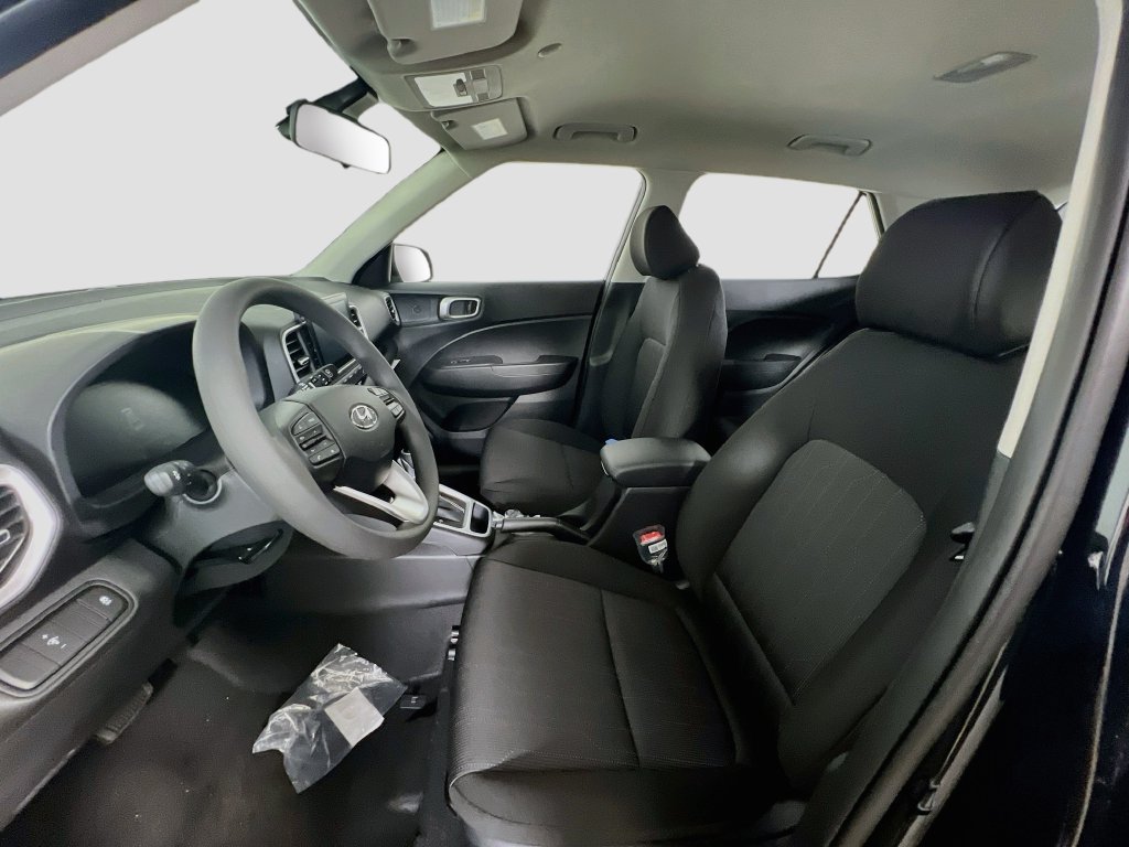 New 2026 Hyundai Venue SE FWD image 17