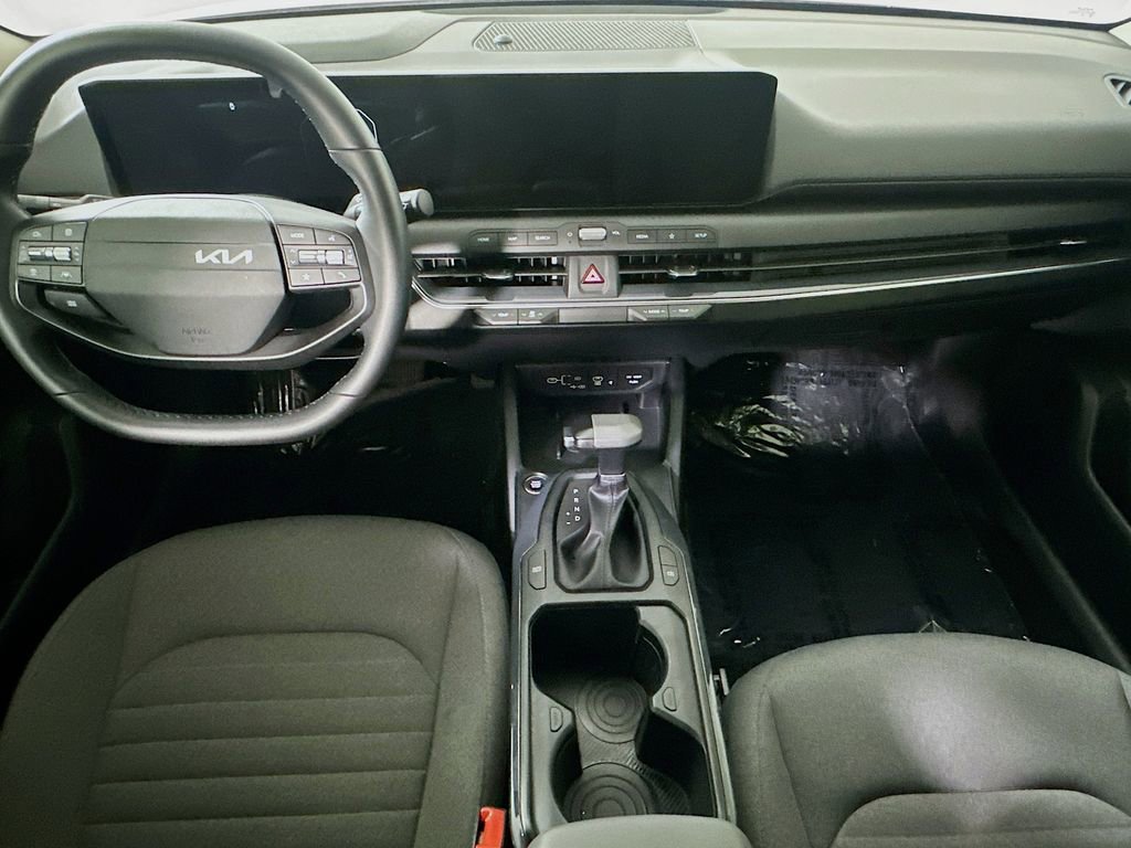 Used 2025 Kia K4 EX FWD image 16