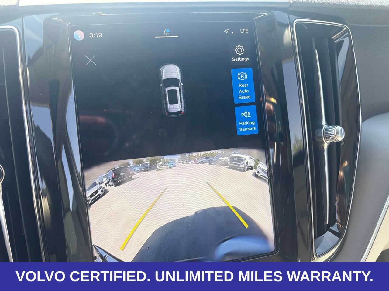 Certified 2024 Volvo XC60 B5 Core w/ Protection Package Premier AWD/4WD image 21