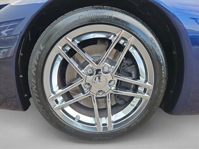 Used 2000 Chevrolet Corvette Coupe w/ Roof Pkg RWD image 18
