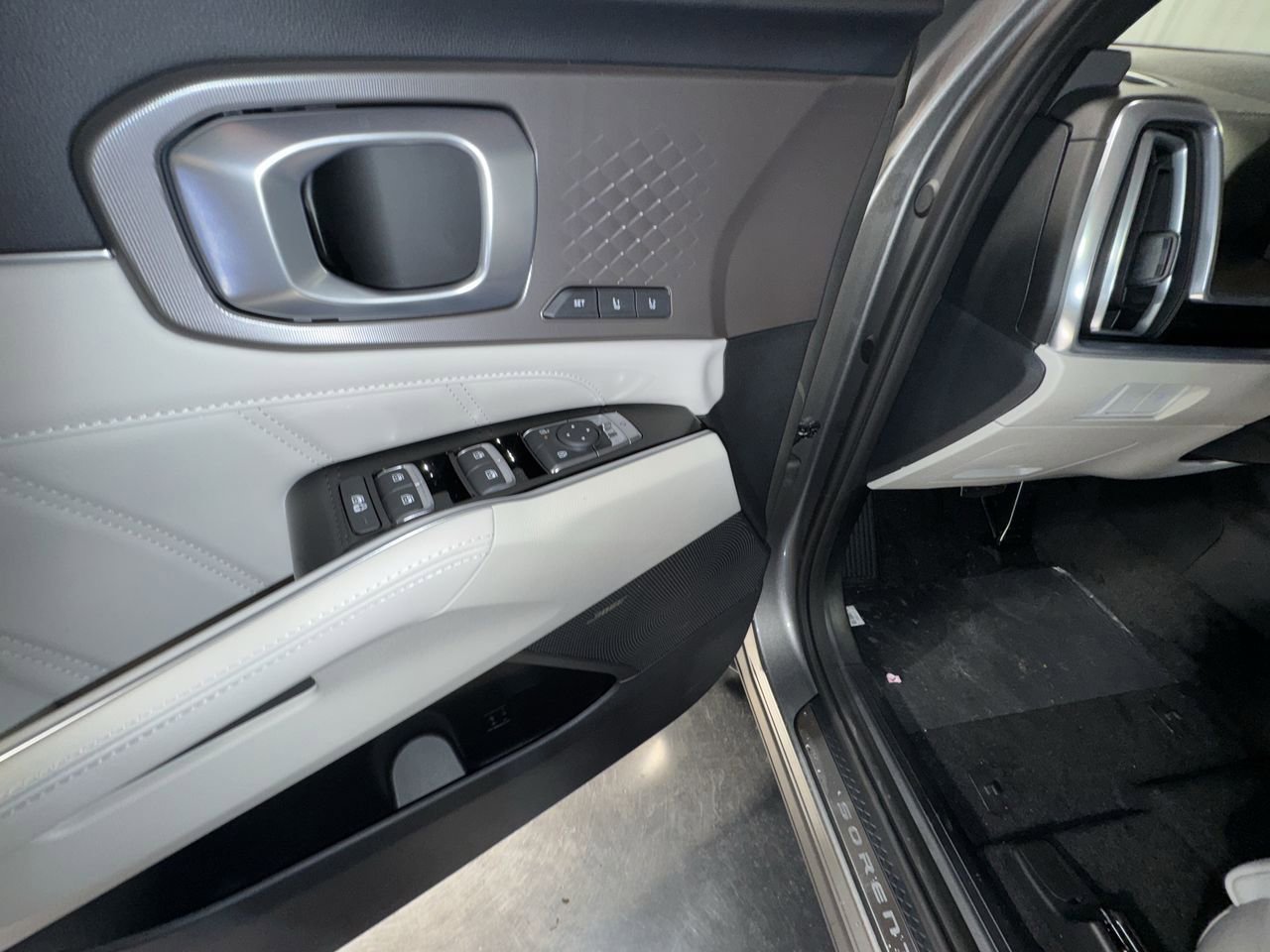 New 2026 Kia Sorento SX Prestige image 17