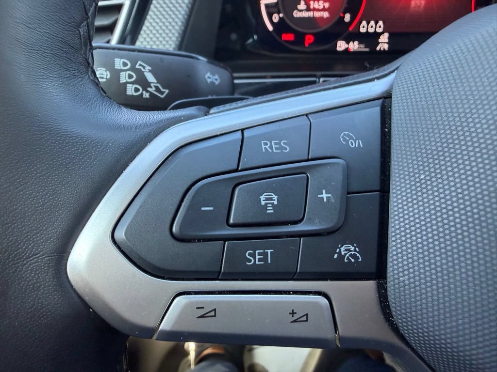 Used 2025 Volkswagen Atlas Cross Sport SEL Premium R-Line AWD/4WD image 48