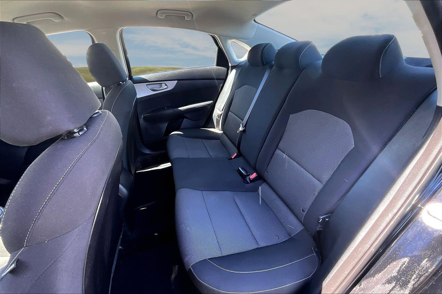 Used 2023 Kia Forte LXS FWD image 14