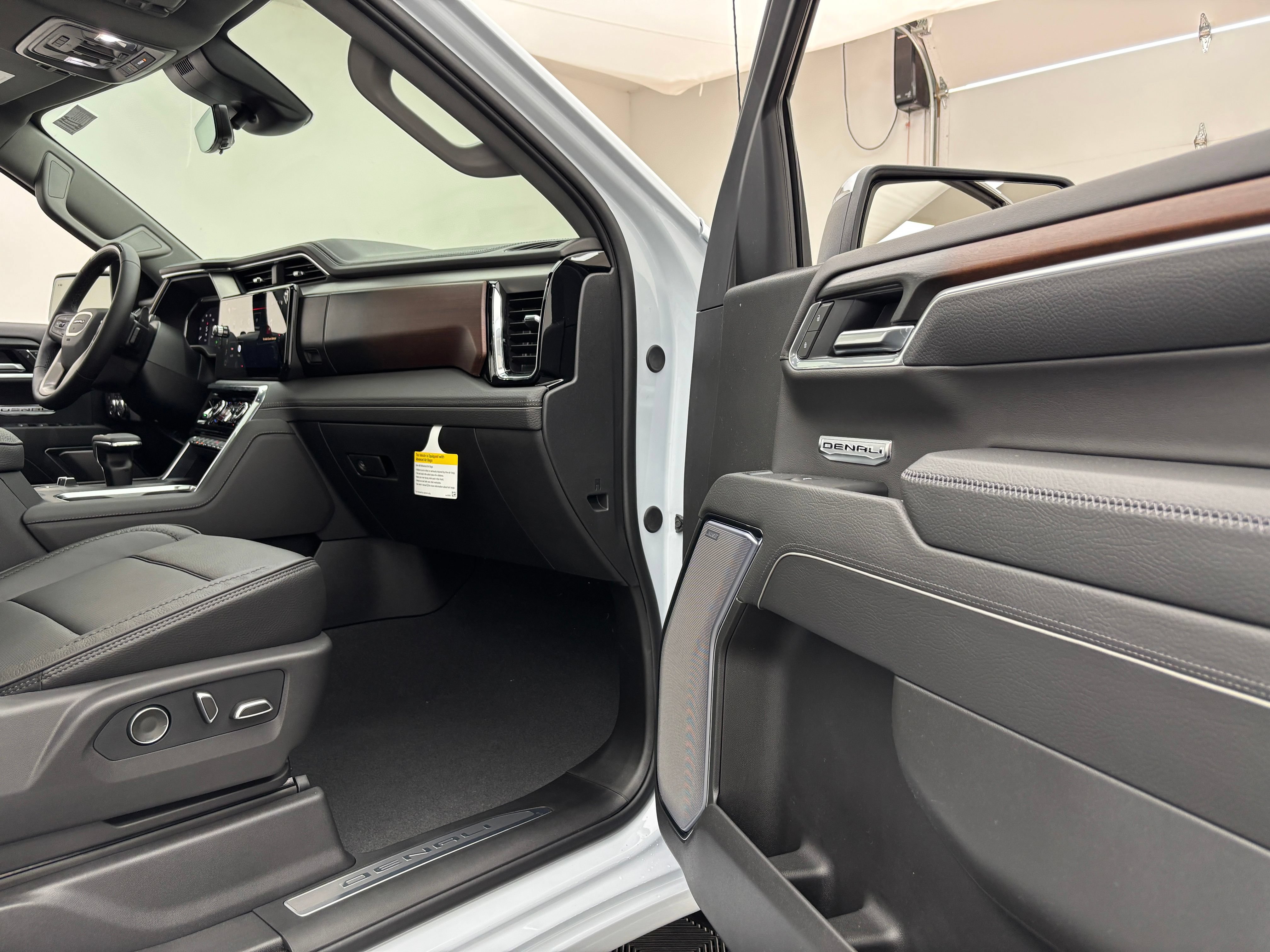 New 2026 GMC Sierra 1500 Denali AWD/4WD image 36