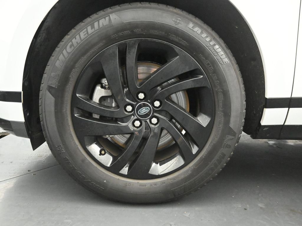 Used 2023 Land Rover Range Rover Evoque R-Dynamic S image 33