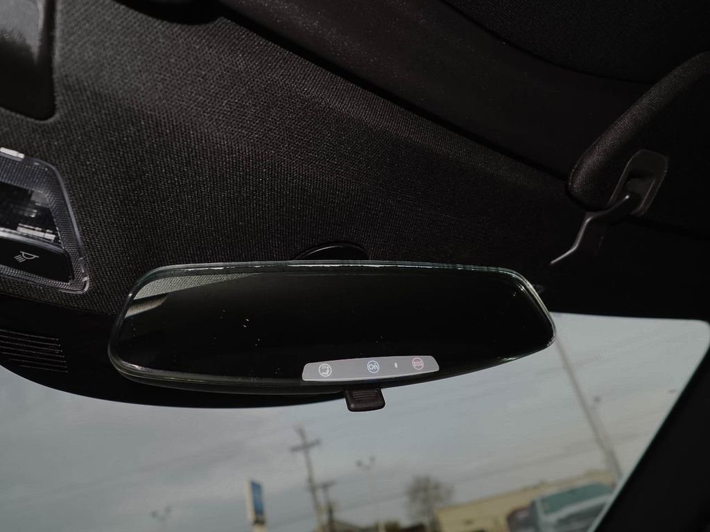 Used 2018 Chevrolet Corvette Stingray Coupe image 32