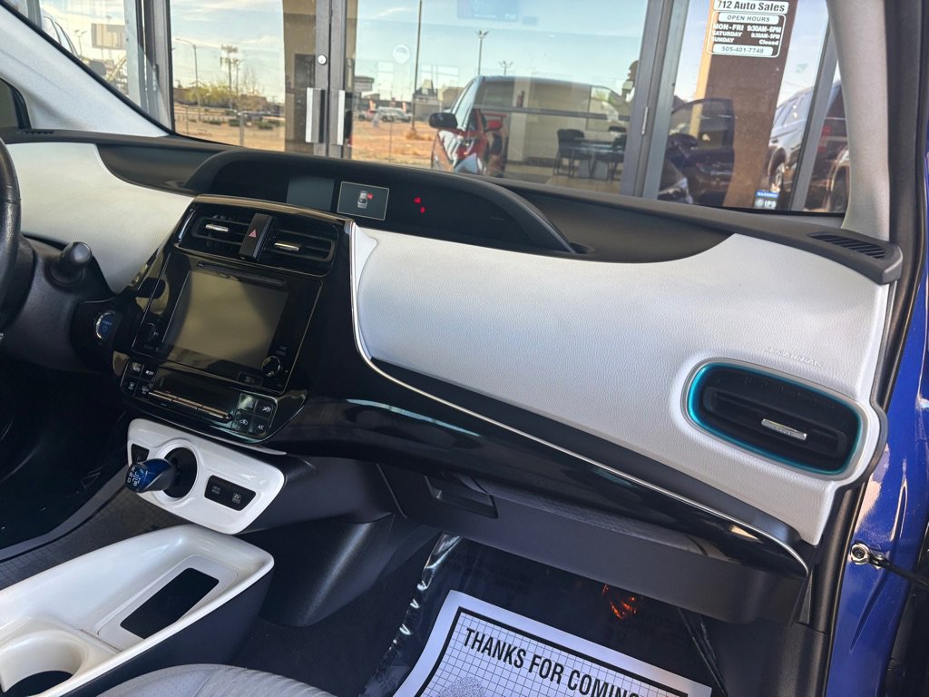 Used 2016 Toyota Prius Four image 29