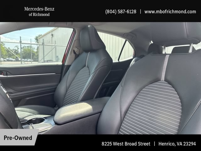 Used 2020 Toyota Camry SE w/ Convenience Package FWD image 16
