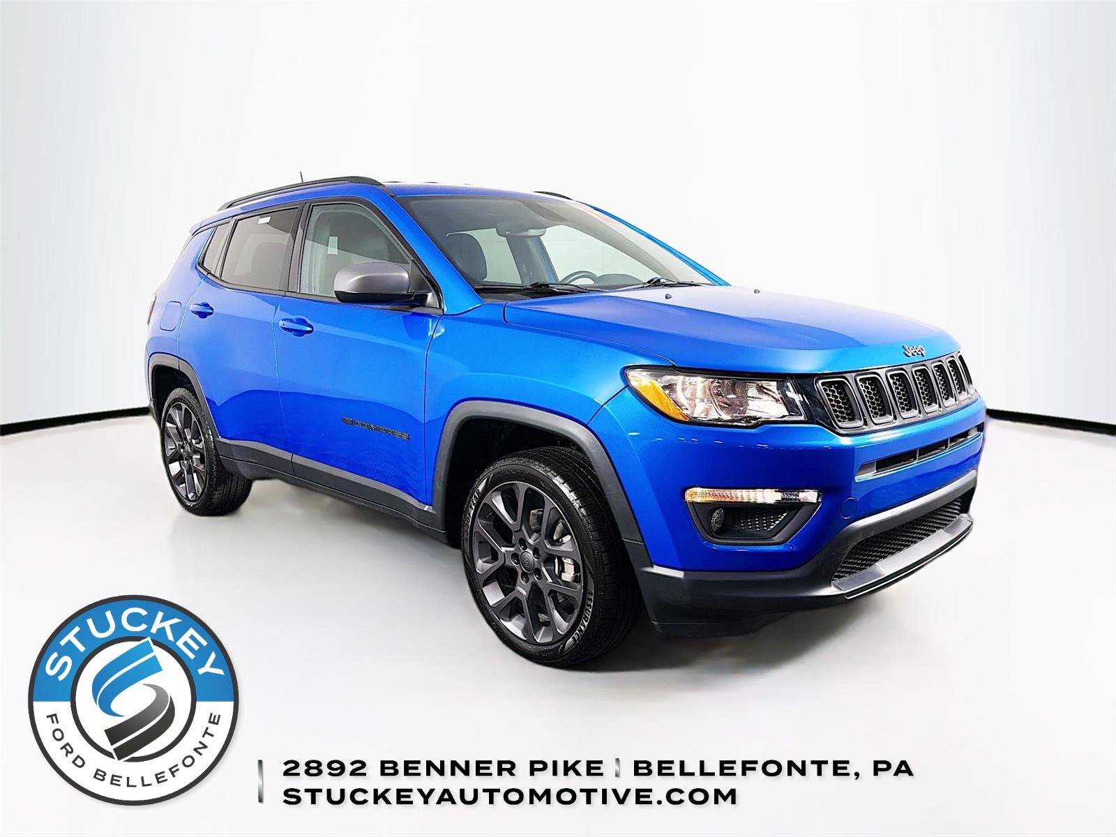 Used 2021 Jeep Compass Latitude AWD/4WD image 1