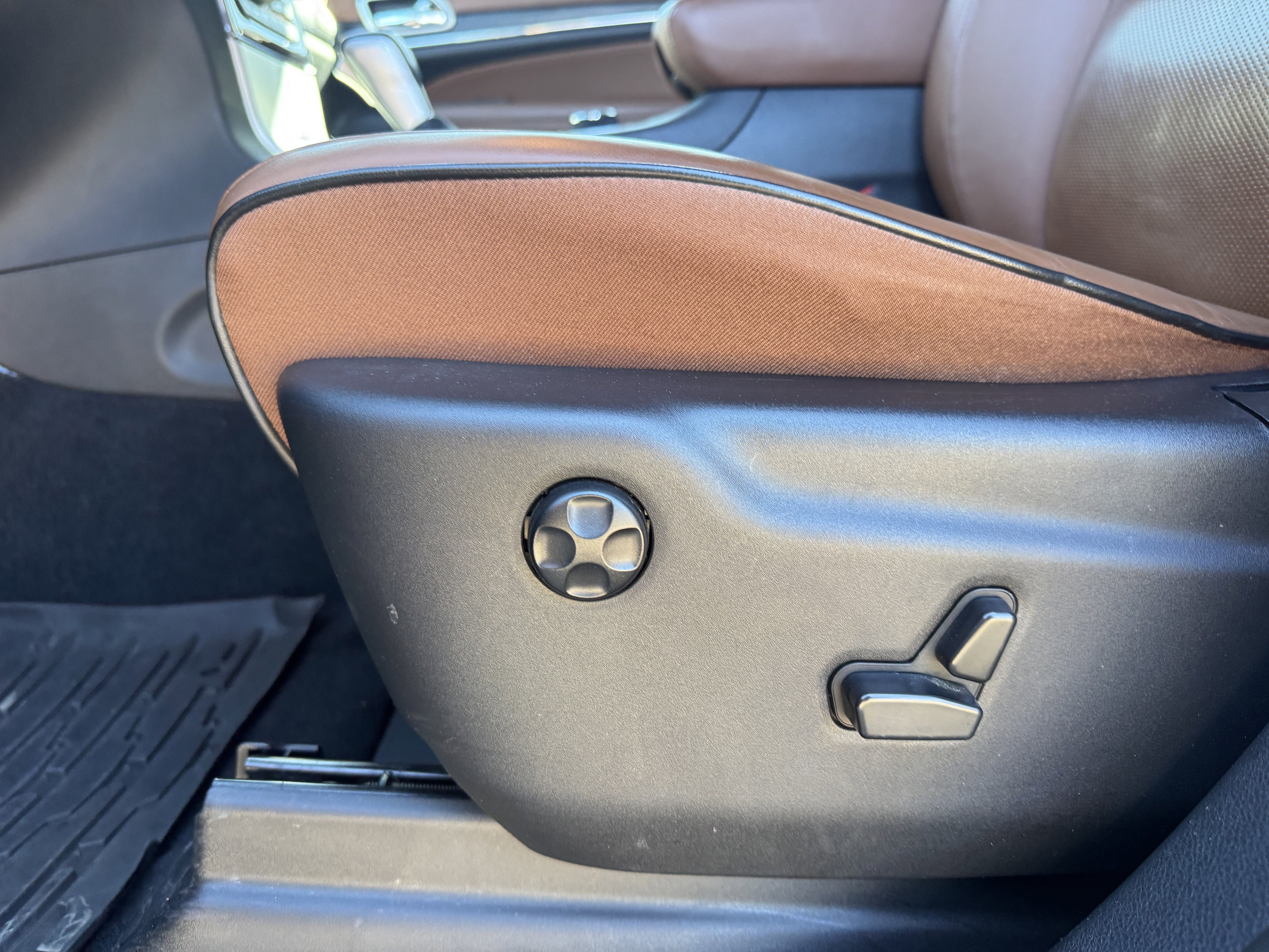 Used 2021 Jeep Grand Cherokee Summit w/ Platinum Series Group image 12