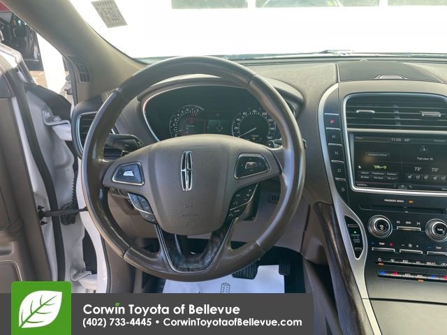 Used 2016 Lincoln MKX Reserve w/ Climate Package image 18