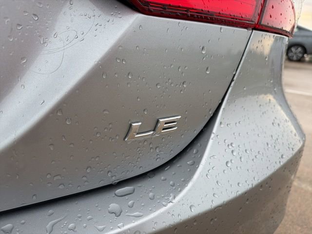 Used 2019 Toyota Camry LE FWD image 9