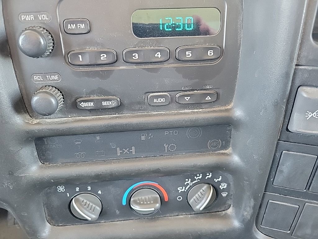 Used 2009 Chevrolet Kodiak C4500 2WD Regular Cab image 13