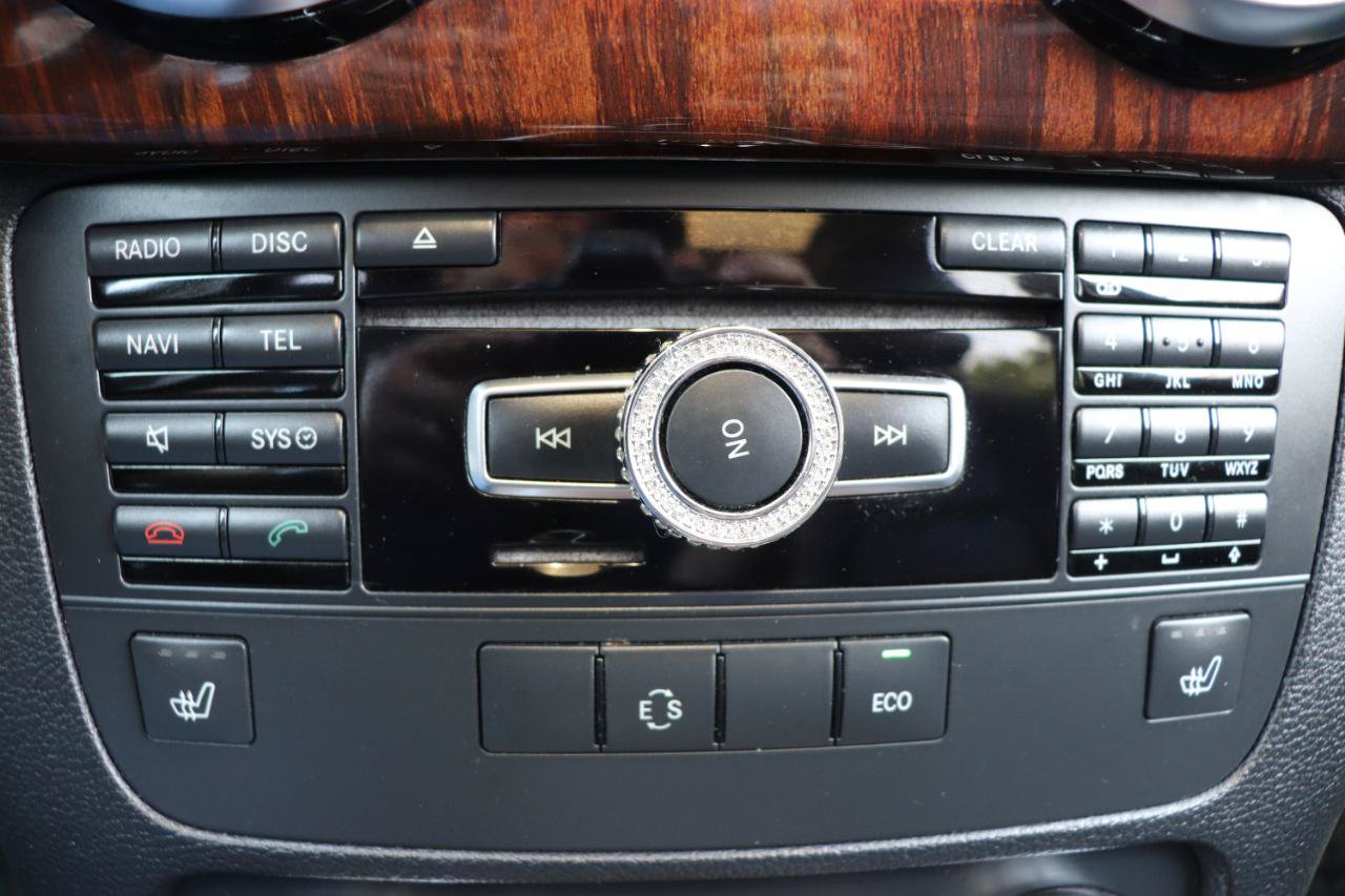 Used 2015 Mercedes-Benz GLK 350 4MATIC image 35