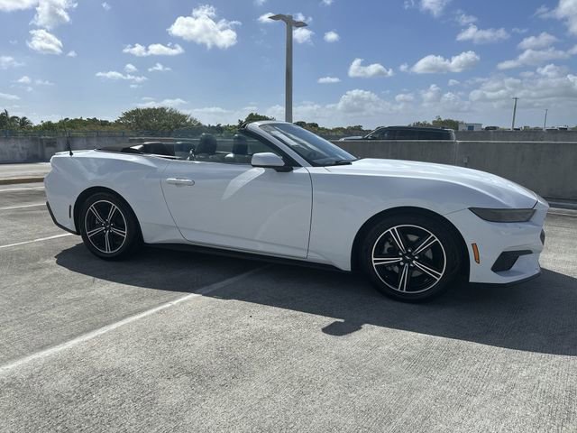 Used 2025 Ford Mustang Premium image 36