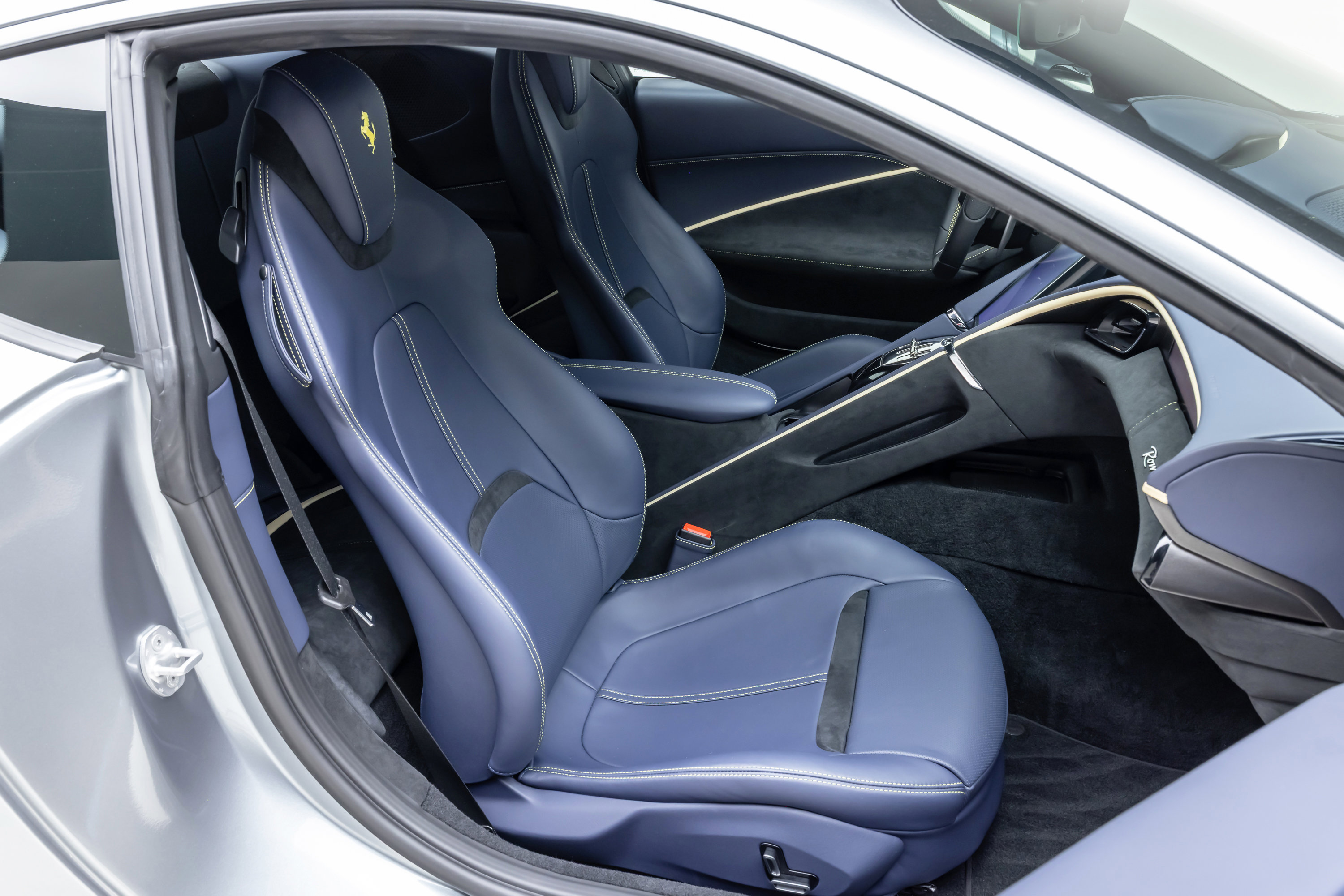 Used 2023 Ferrari Roma RWD image 88