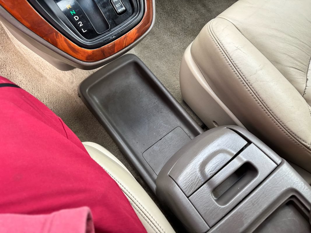 Used 2000 Lexus RX 300 FWD image 12