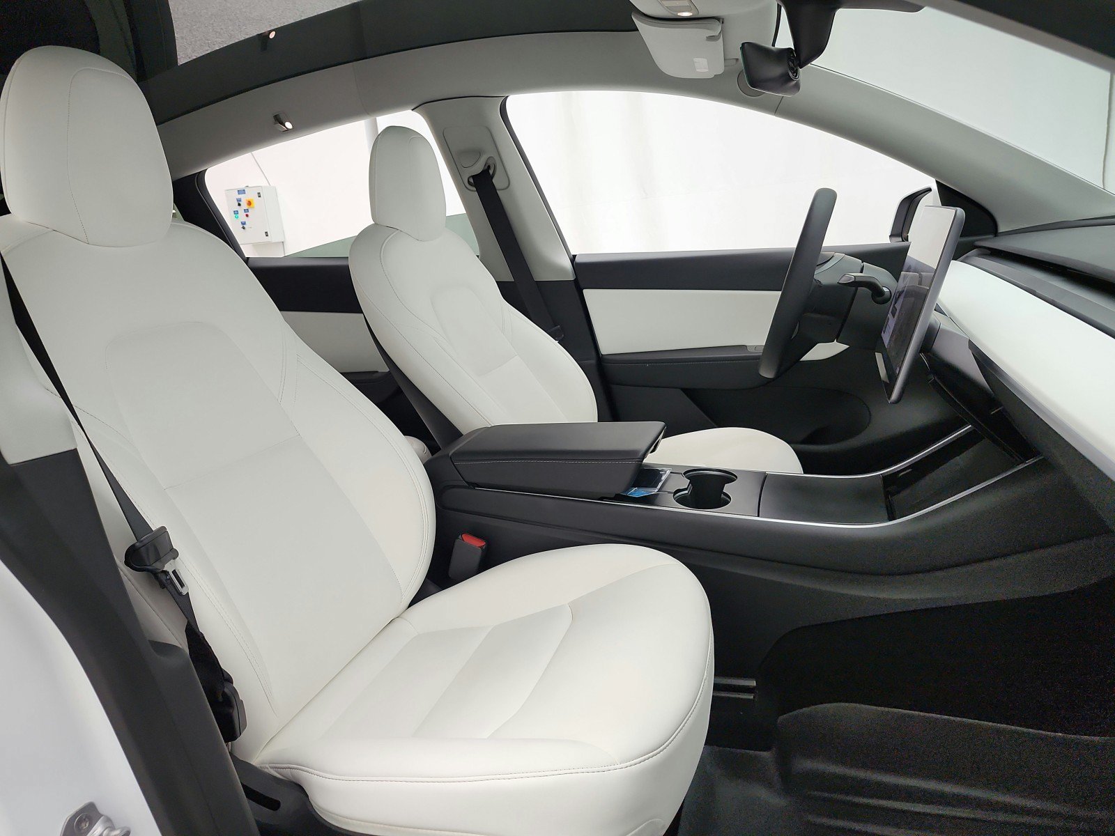 Used 2021 Tesla Model Y Long Range AWD/4WD image 19