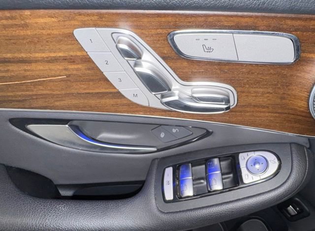 Used 2020 Mercedes-Benz GLC 300 4MATIC image 21