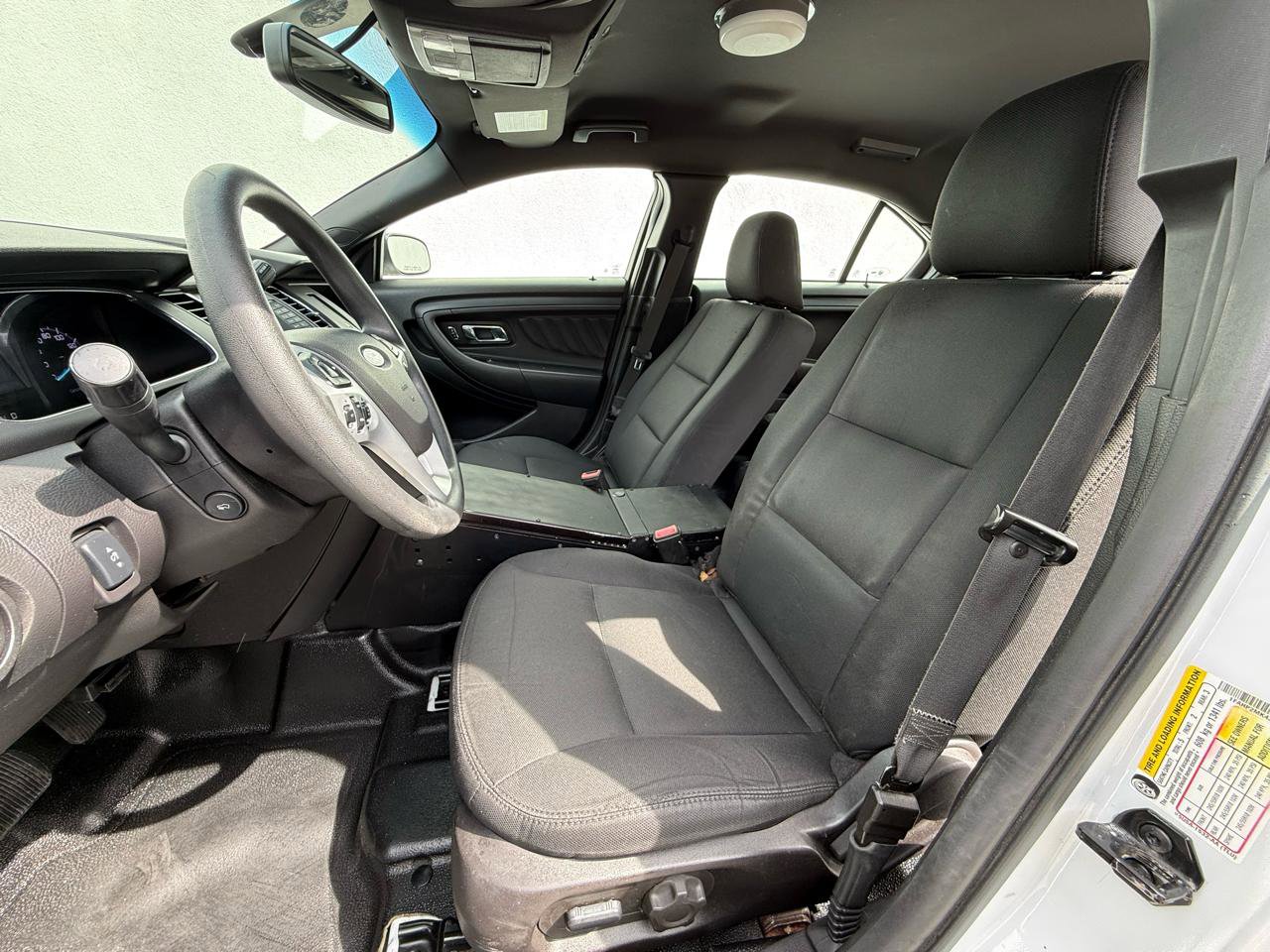 Used 2018 Ford Taurus Police Interceptor AWD image 2