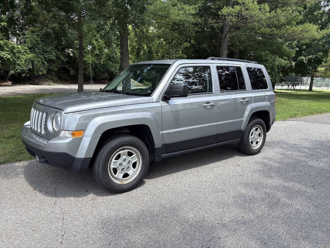 Used 2016 Jeep Patriot Sport w/ Power Value Group AWD/4WD image 20