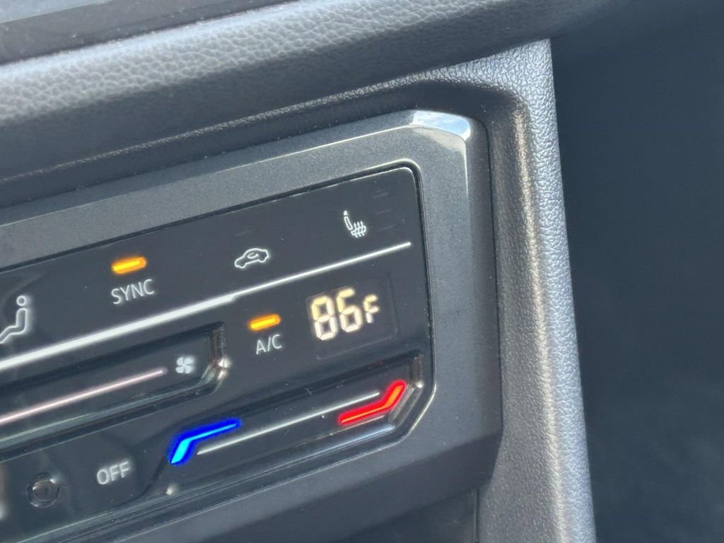 Certified 2023 Volkswagen Tiguan SE w/ Panoramic Sunroof Package image 30