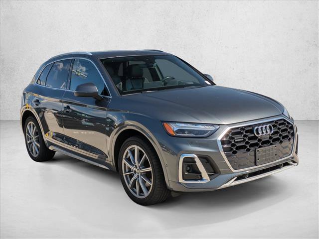 Used 2021 Audi Q5 e Prestige w/ Prestige Package AWD/4WD image 3
